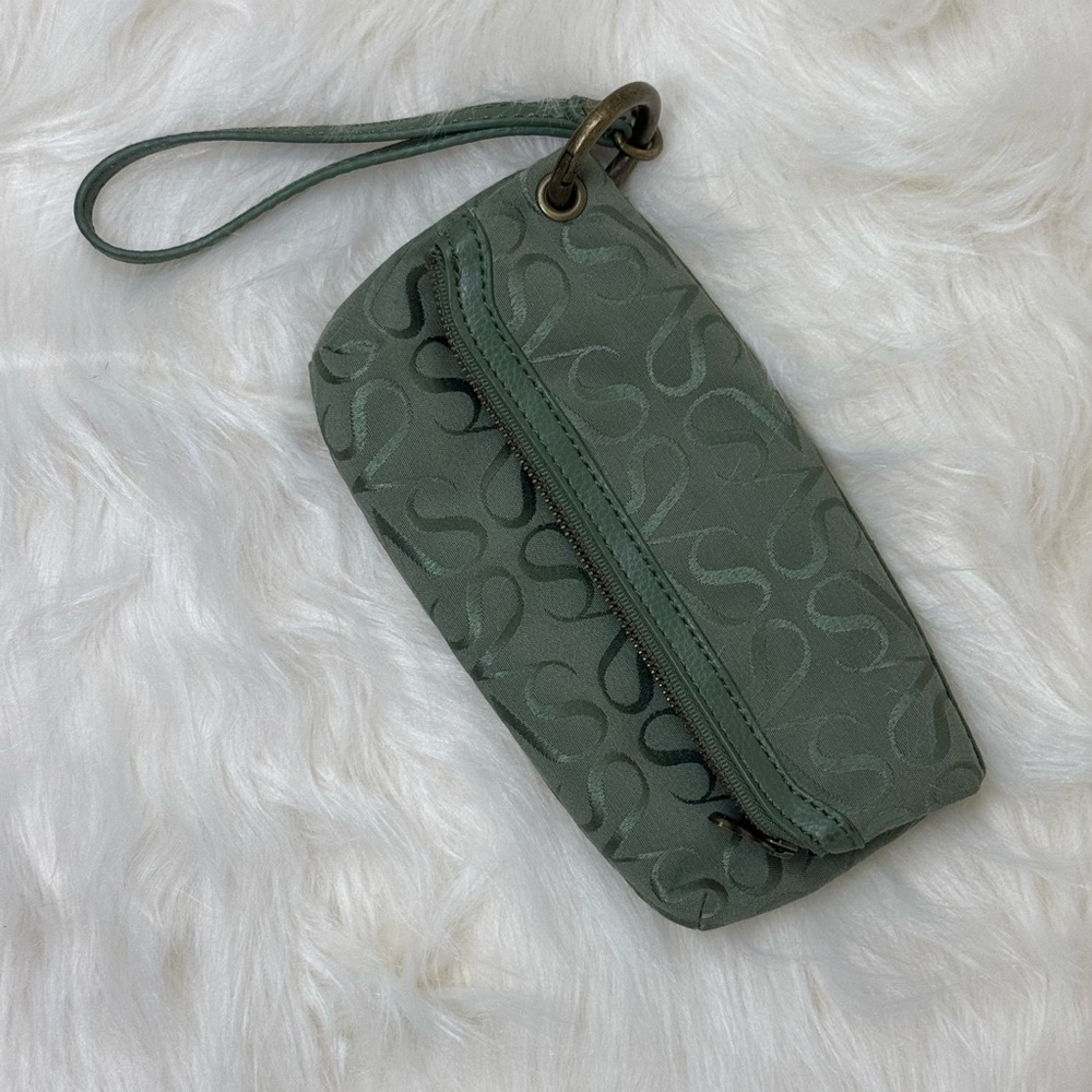 Simply Vera Wang Foldover Wristlet Handbag Clutch Wallet Purse Green